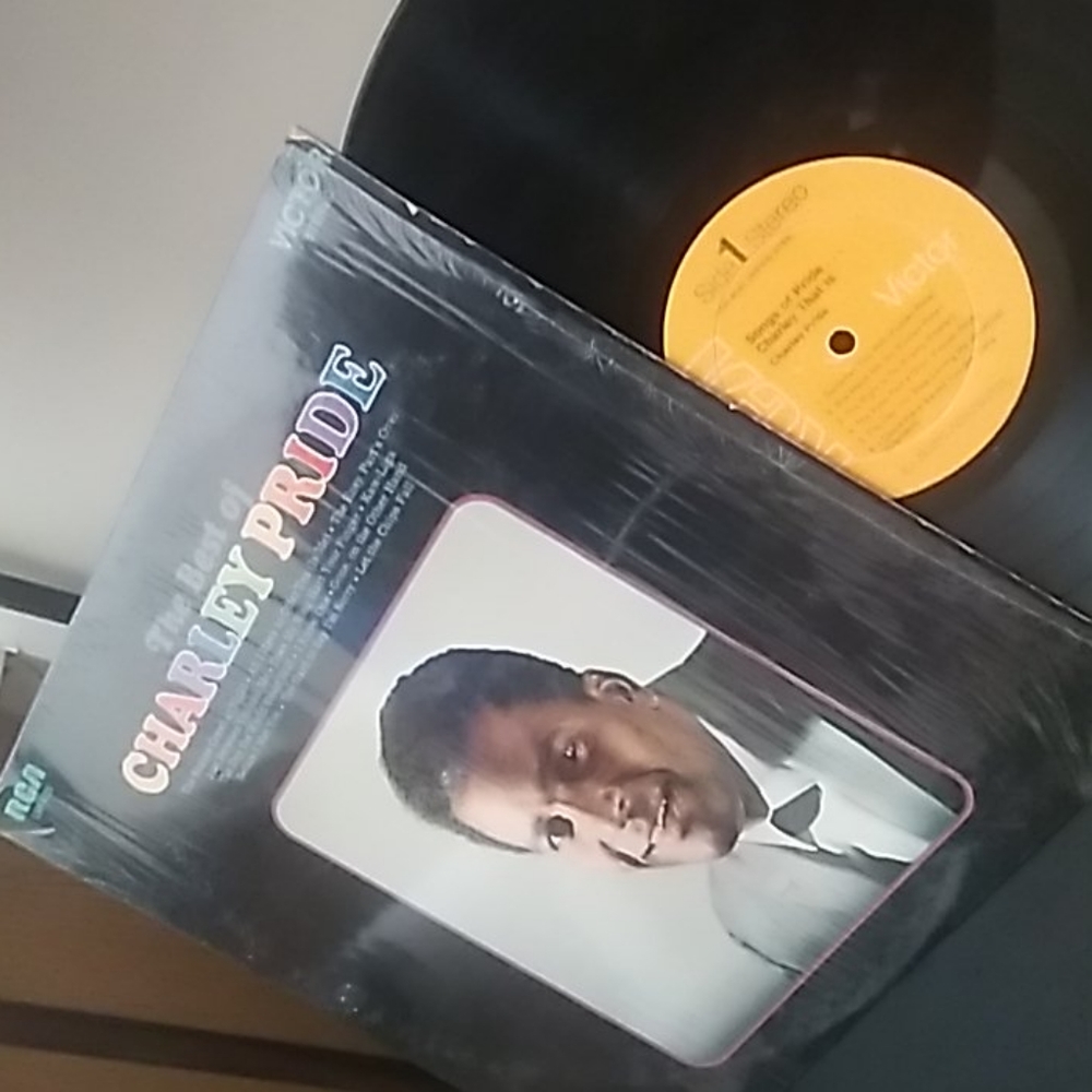 Vinal record - Picture 2 of 4